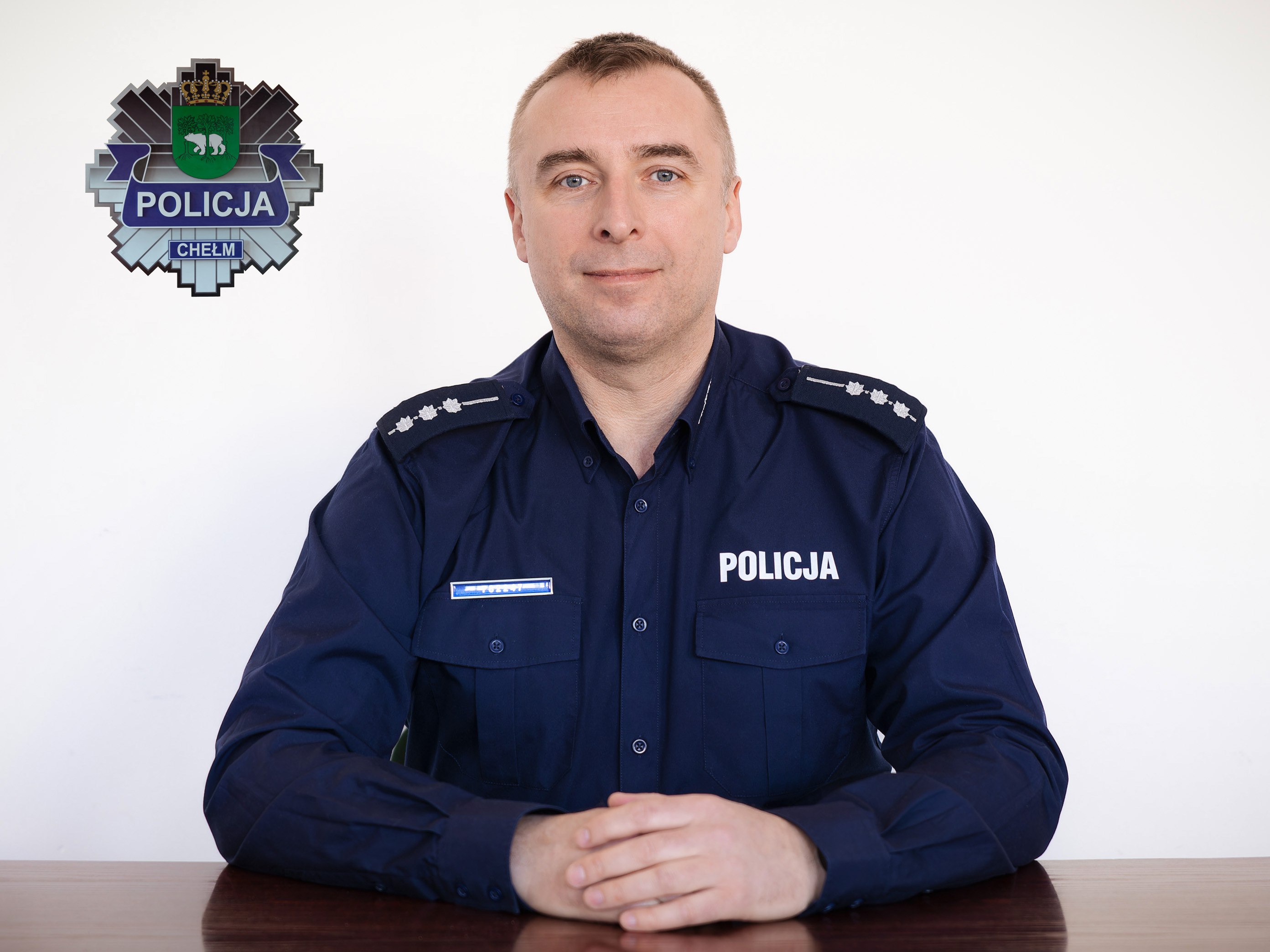 Wizerunek dzielnicowego Rejonu numer 8 starszy aspirant Rafał Barczyński