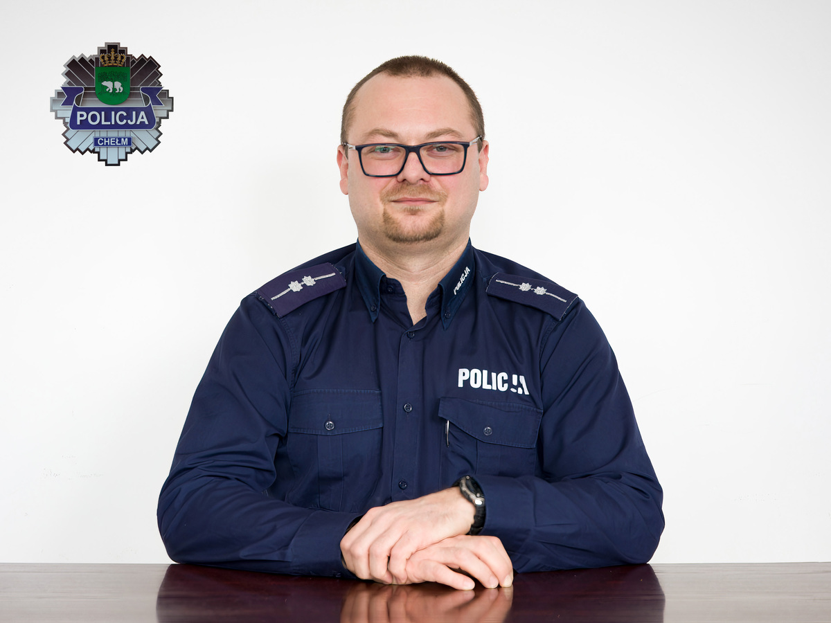 Wizerunek dzielnicowego rejonu numer 1 aspirant Marcin Lalik