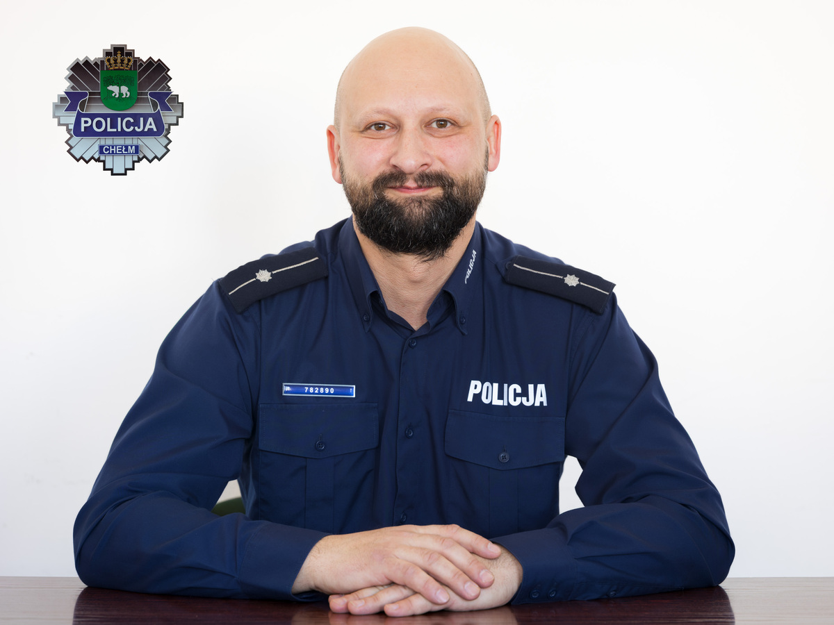 Dzielnicowy Rejonu numer 3 młodszy aspirant Piotr Pędzik