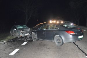 Rozbite samochody na drodze