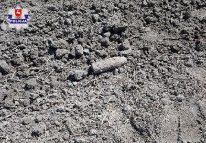 Pocisk leżący na polu