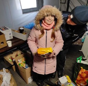 Policjant i dziecko.