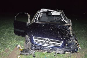 Uszkodzony samochód.