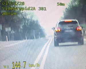 Screen z nagrania Video wykroczenia drogowego