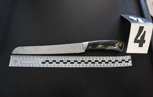 zabezpieczony nóż włamywacza