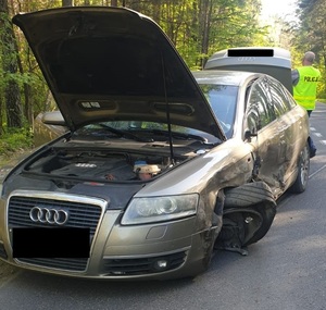 uszkodzony samochód